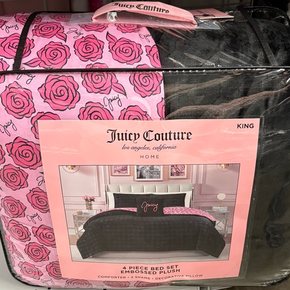 JUICY COUTURE 4PC KING EMBOSSED PLUSH COMFORTER SET Black Pink Pillow Reversible - Picture 1 of 9